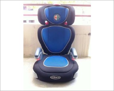 https://www.mycarforum.com/uploads/sgcarstore/data/1/Booster Seat_1.jpg